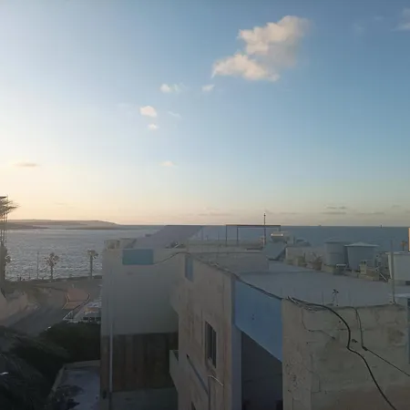 Beautiful Flat With Swimming-pool & Seaview Daire St. Paul's Bay