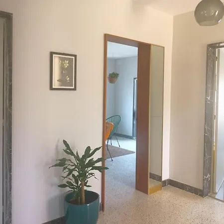 Apartmán Beautiful Flat With Swimming-pool & Seaview *