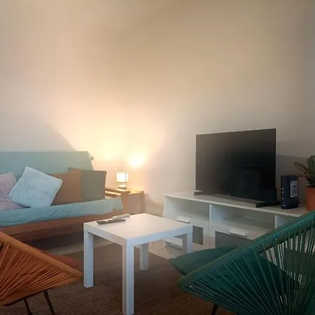 Beautiful Flat With Swimming-pool & Seaview San Pawl il-Baħar