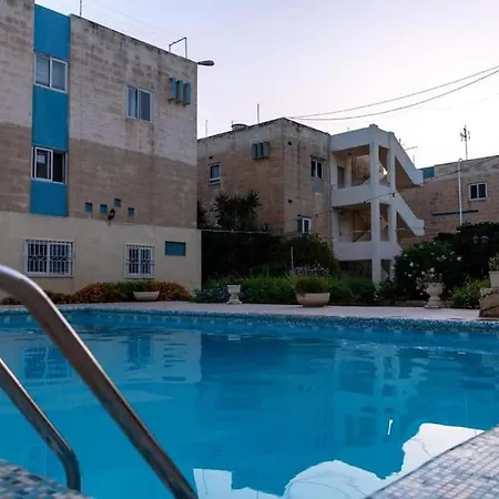 Beautiful Flat With Swimming-pool & Seaview