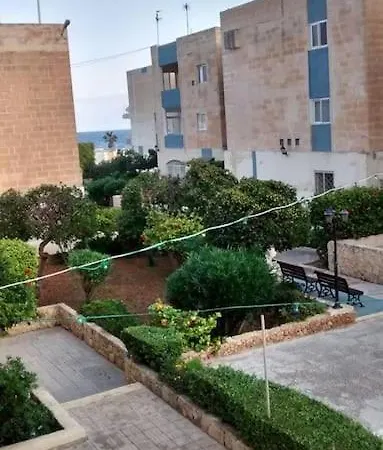 Beautiful Flat With Swimming-pool & Seaview *