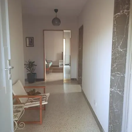 Beautiful Flat With Swimming-pool & Seaview *