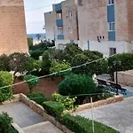 Beautiful Flat With Swimming-pool & Seaview Apartamento