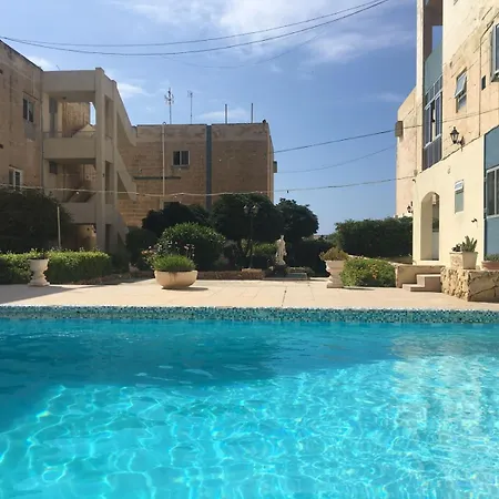 Beautiful Flat With Swimming-pool & Seaview