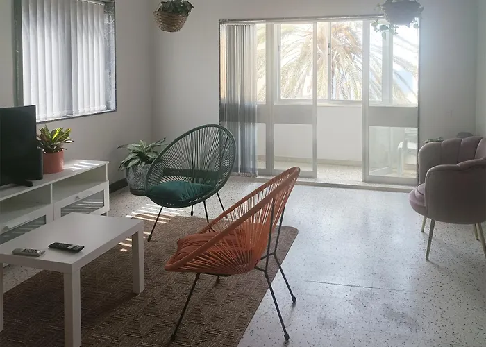 Beautiful Flat With Swimming-pool & Seaview Apartman