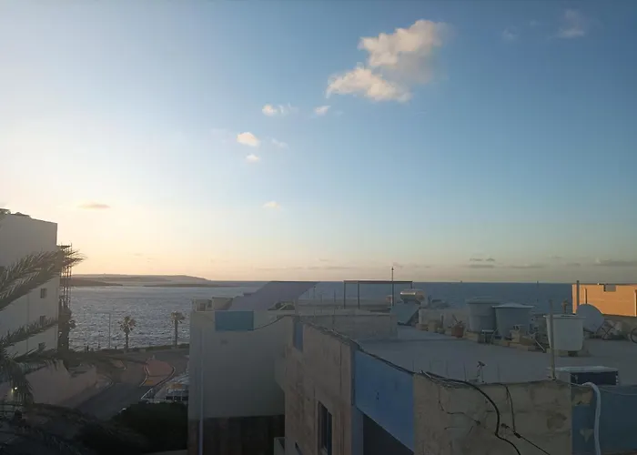 Beautiful Flat With Swimming-pool & Seaview *