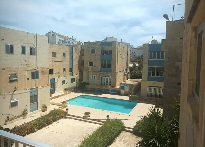 Beautiful Flat With Swimming-pool & Seaview