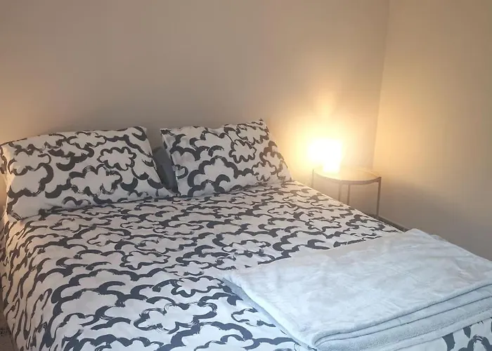 Beautiful Flat With Swimming-pool & Seaview